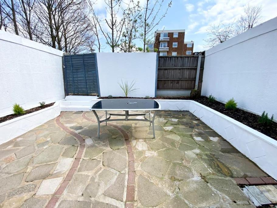 Charming Seaside Cottage In Leigh-On-Sea サウスエンド・オン・シー エクステリア 写真