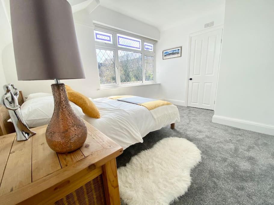 Charming Seaside Cottage In Leigh-On-Sea サウスエンド・オン・シー エクステリア 写真